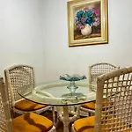 R12 - 2 Quadras Da Praia