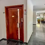 R12 - 2 Quadras Da Praia