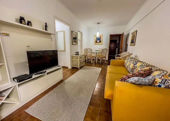 R12 - 2 Quadras Da Praia