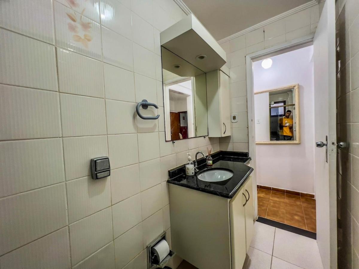 R12 - 2 Quadras Da Guarujá