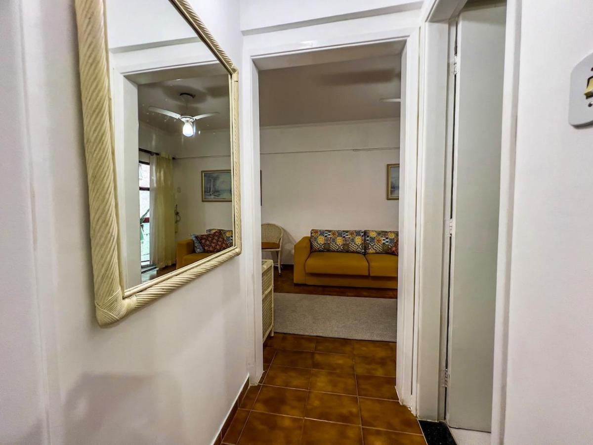 Apartamento R12 - 2 Quadras Da *
