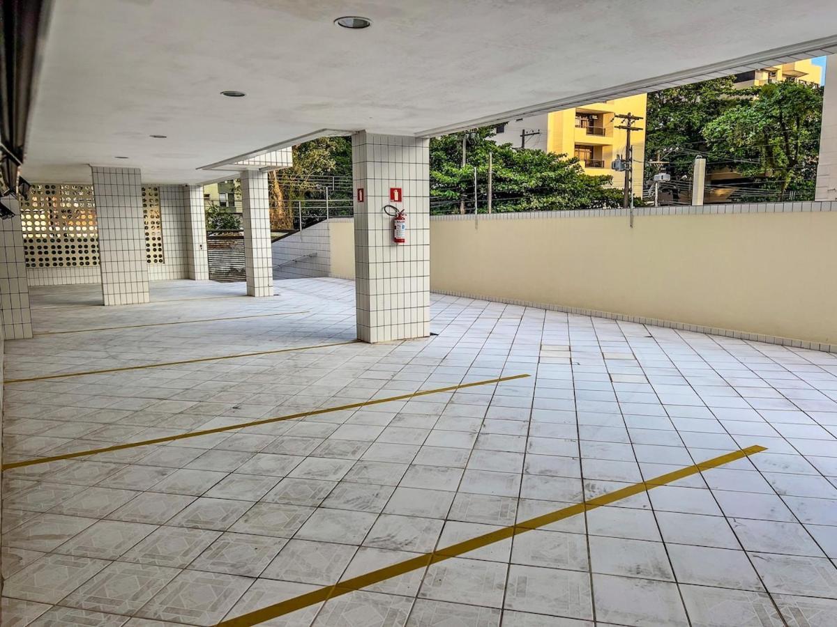 R12 - 2 Quadras Da Apartamento