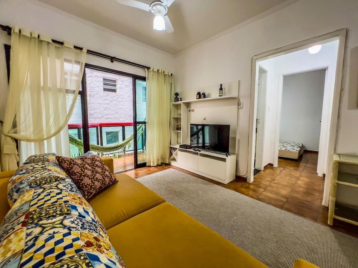 Apartamento R12 - 2 Quadras Da